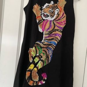 Queen of sparkles climbing tiger tee dress cds brand new